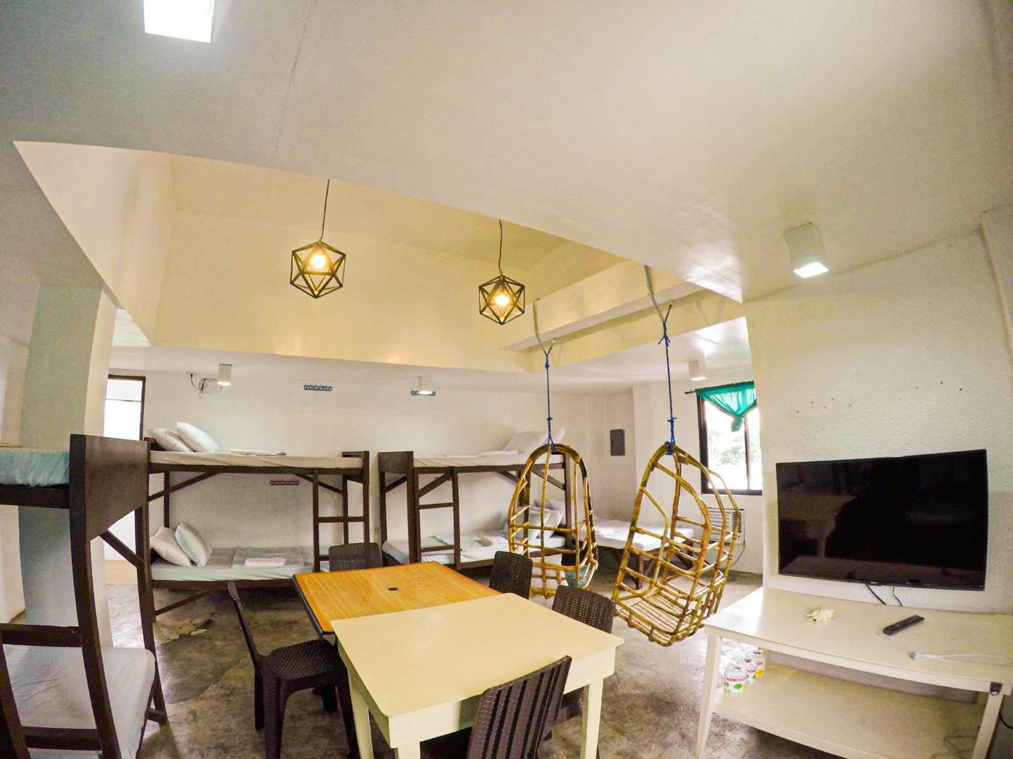 Full Moon Hostel โกรอน ภายนอก รูปภาพ